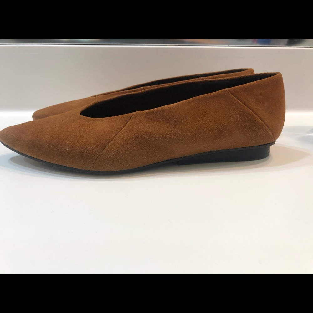 Coclico Dall Flat.Small scuff mark.good condition.